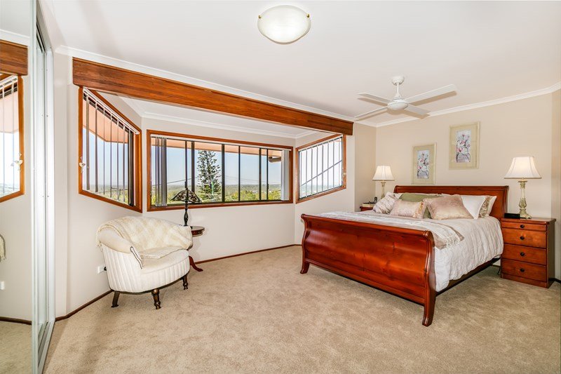 Photo - 52 Deloraine Drive, Springwood QLD 4127 - Image 5