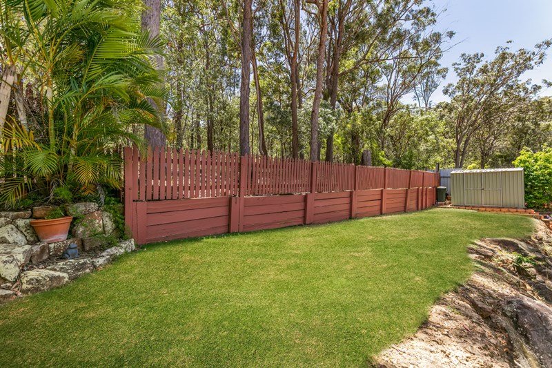 Photo - 52 Deloraine Drive, Springwood QLD 4127 - Image 9