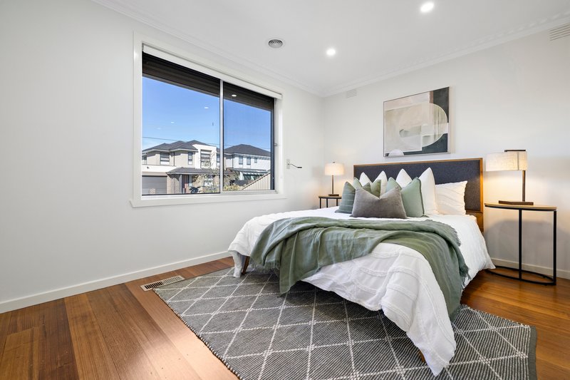 Photo - 52 Denver Crescent, Mulgrave VIC 3170 - Image 9