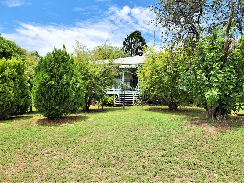 Photo - 52 Edward Street, Wondai QLD 4606 - Image 2