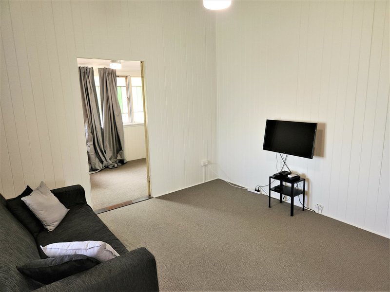 Photo - 52 Edward Street, Wondai QLD 4606 - Image 6