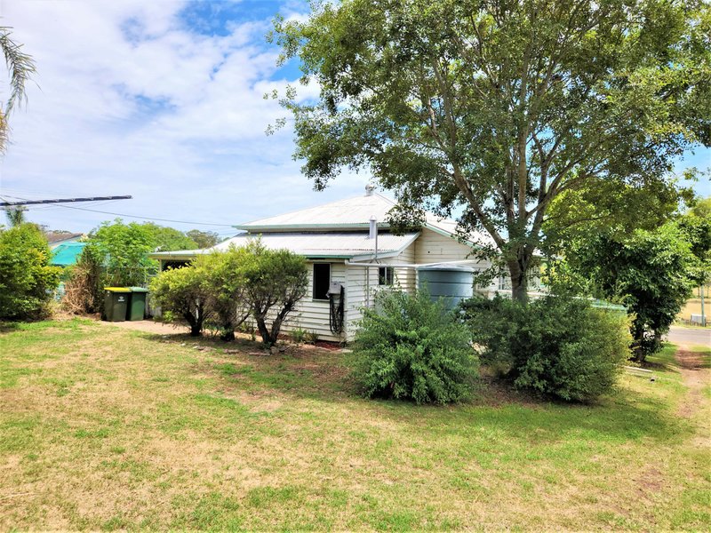 Photo - 52 Edward Street, Wondai QLD 4606 - Image 14