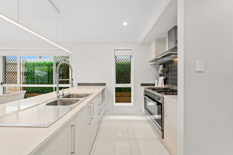 Photo - 52 Fenwick Crescent, Algester QLD 4115 - Image 7