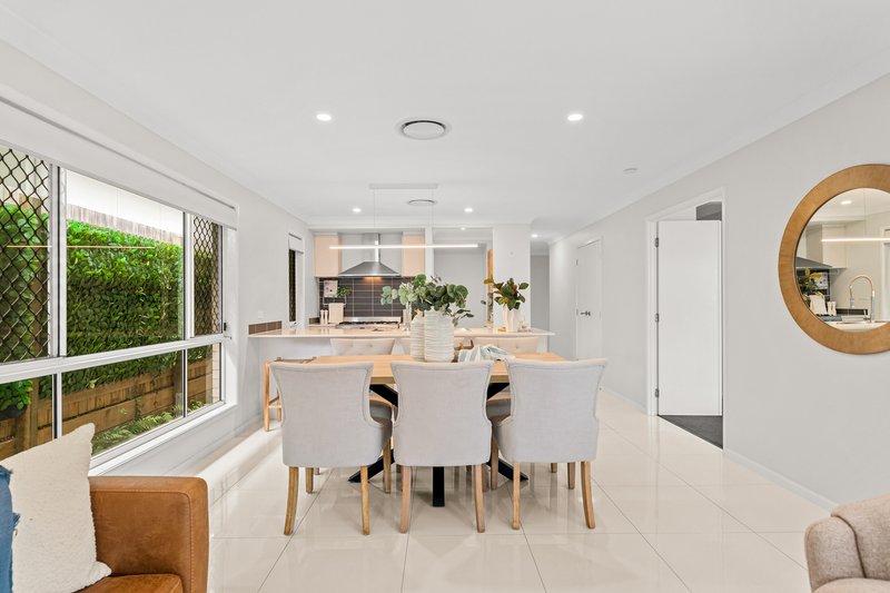 Photo - 52 Fenwick Crescent, Algester QLD 4115 - Image 10