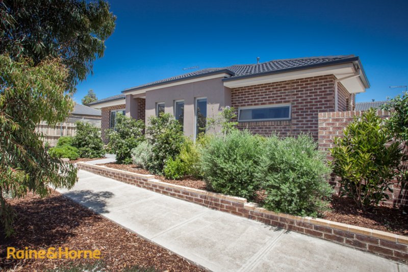 Photo - 52 Ferris Street, Sunbury VIC 3429 - Image 2