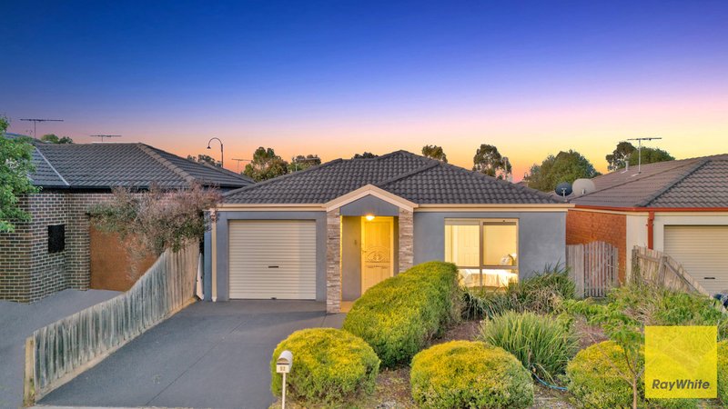 52 Finchley Park Crescent, Tarneit VIC 3029