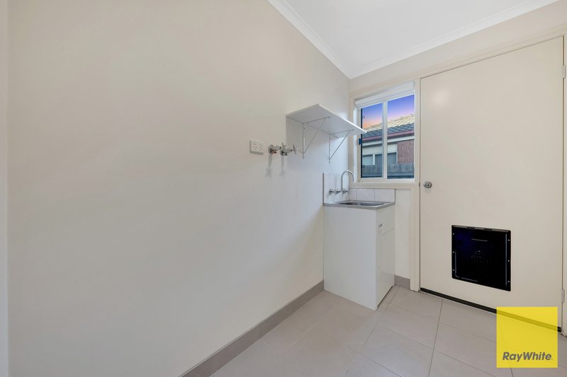 Photo - 52 Finchley Park Crescent, Tarneit VIC 3029 - Image 13