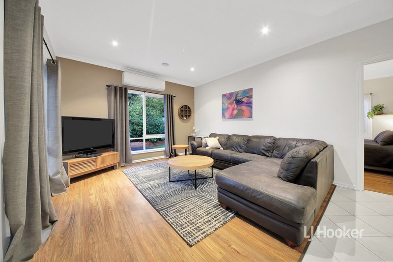 Photo - 52 Foxwood Drive, Point Cook VIC 3030 - Image 11