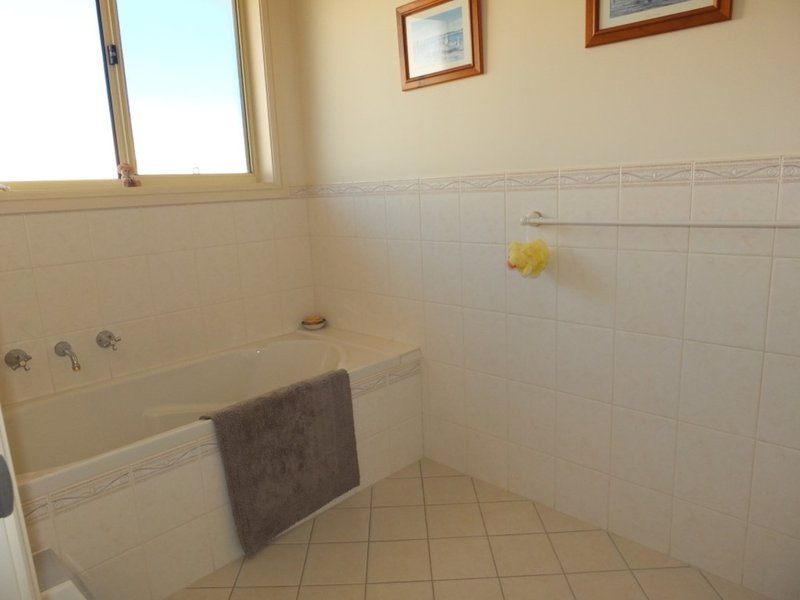 Photo - 52 Genoa Place, Wallaroo SA 5556 - Image 16