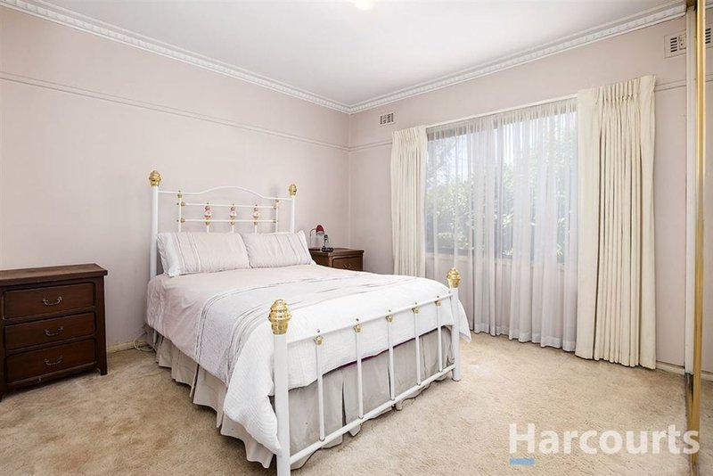 Photo - 52 Glenfern Road, Ferntree Gully VIC 3156 - Image 6