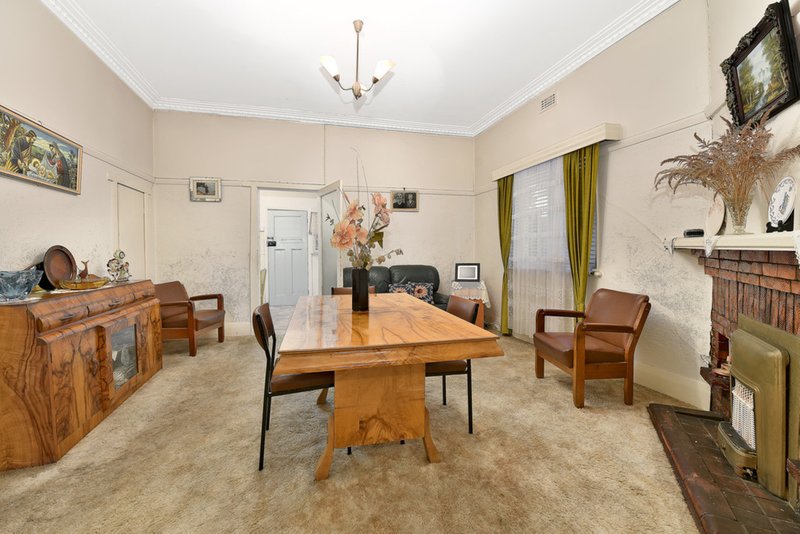 Photo - 52 Gordon Street, Coburg VIC 3058 - Image 3