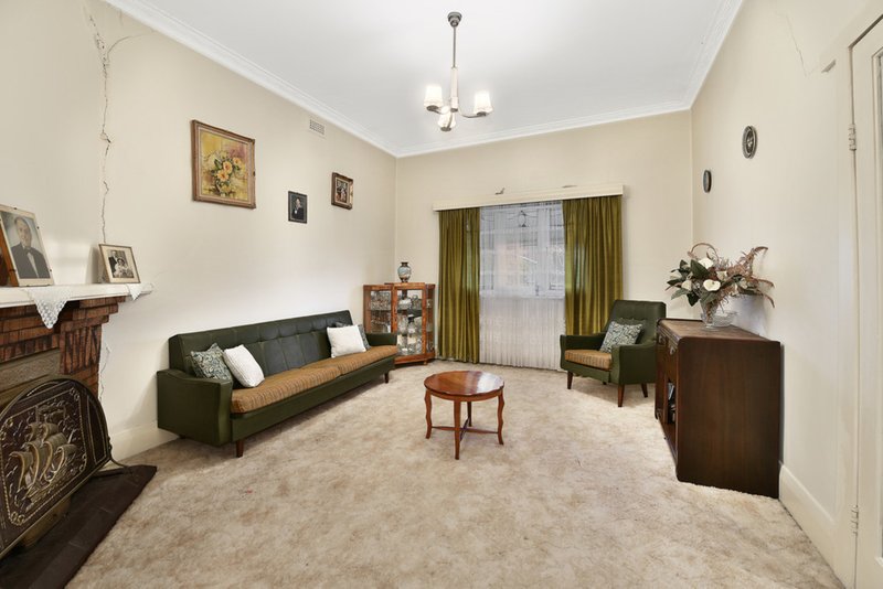 Photo - 52 Gordon Street, Coburg VIC 3058 - Image 6