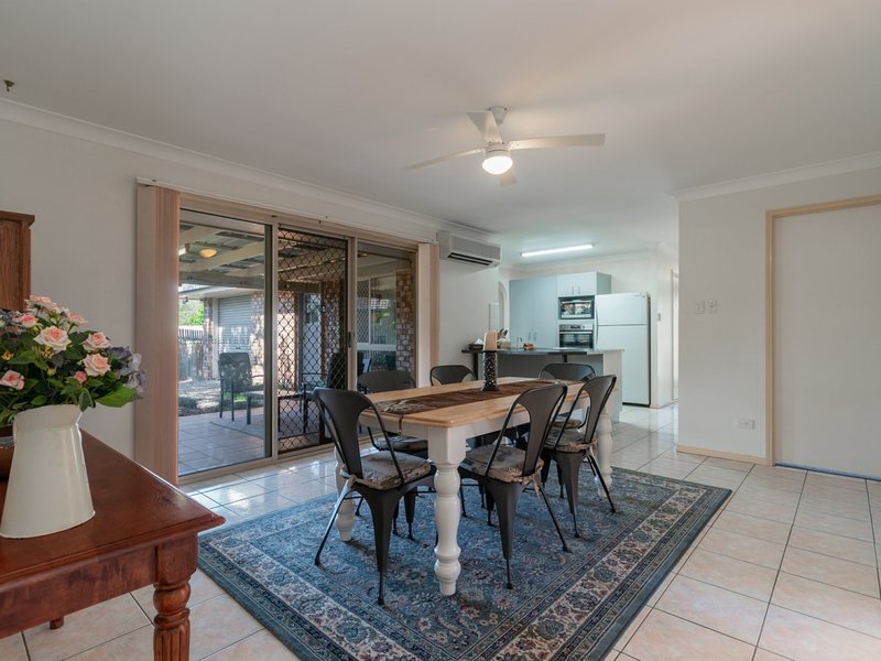 Photo - 52 Gordonia Drive, Regents Park QLD 4118 - Image 8