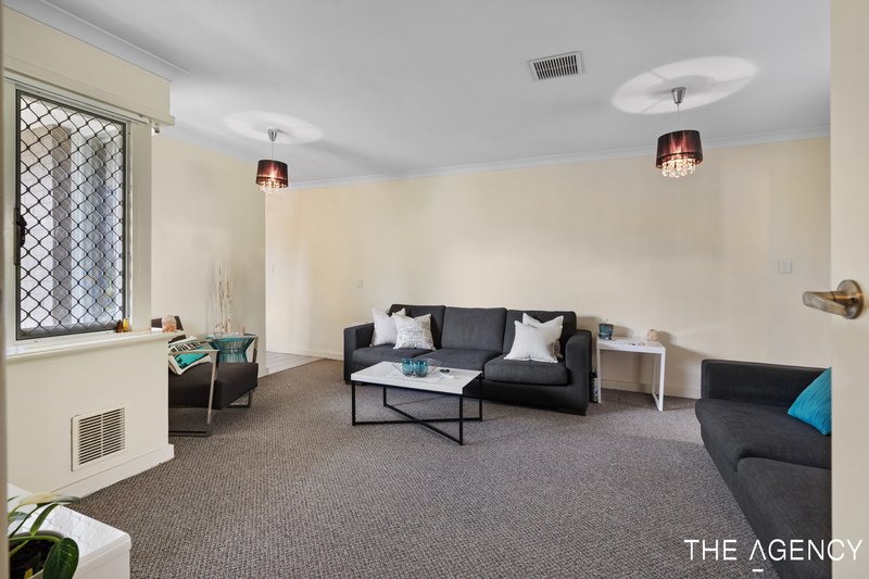 Photo - 52 Grandpre Crescent, Hamilton Hill WA 6163 - Image 2