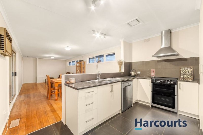 Photo - 52 Grayson Drive, Scoresby VIC 3179 - Image 3