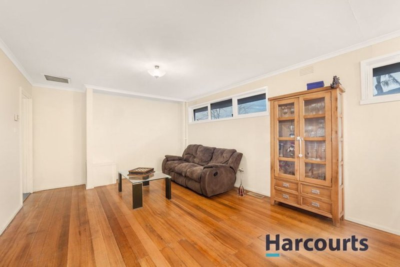 Photo - 52 Grayson Drive, Scoresby VIC 3179 - Image 5