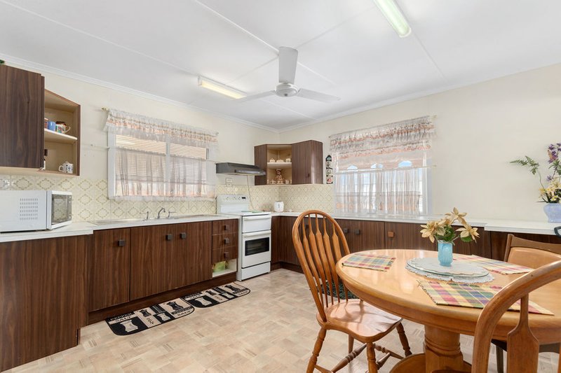 Photo - 52 Greenwood Street, Brighton QLD 4017 - Image 3