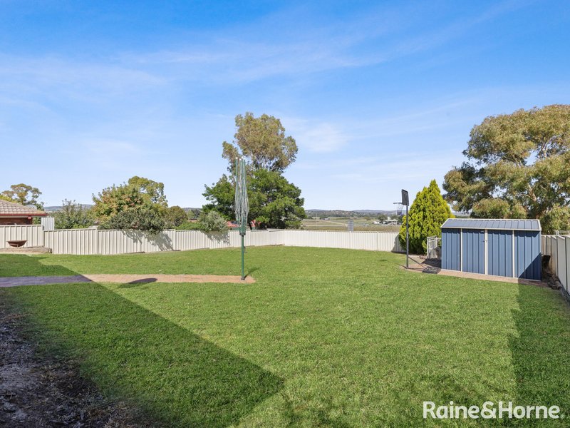 Photo - 52 Halfpenny Drive, Kelso NSW 2795 - Image 15