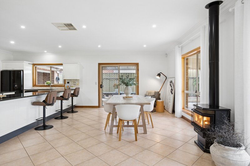 Photo - 52 Hallett Avenue, Tranmere SA 5073 - Image 9