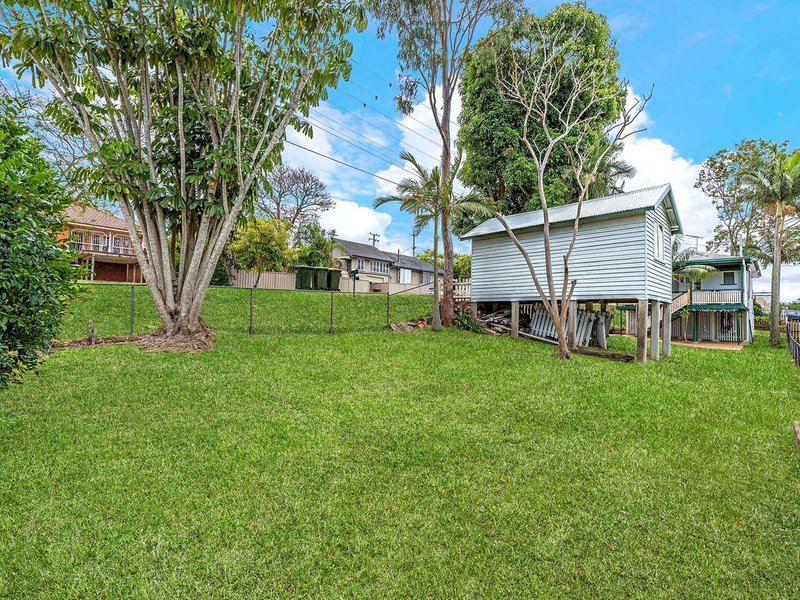 Photo - 52 Hamilton Road, Wavell Heights QLD 4012 - Image 12