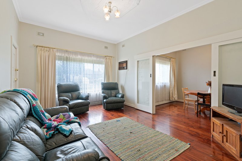 Photo - 52 Harding Street, Glengowrie SA 5044 - Image 11