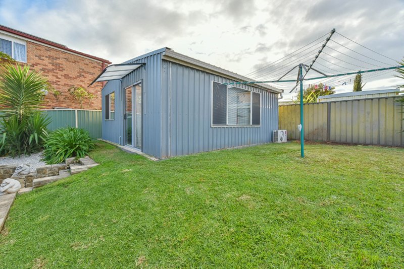 Photo - 52 Haredale Street, Ambarvale NSW 2560 - Image 12