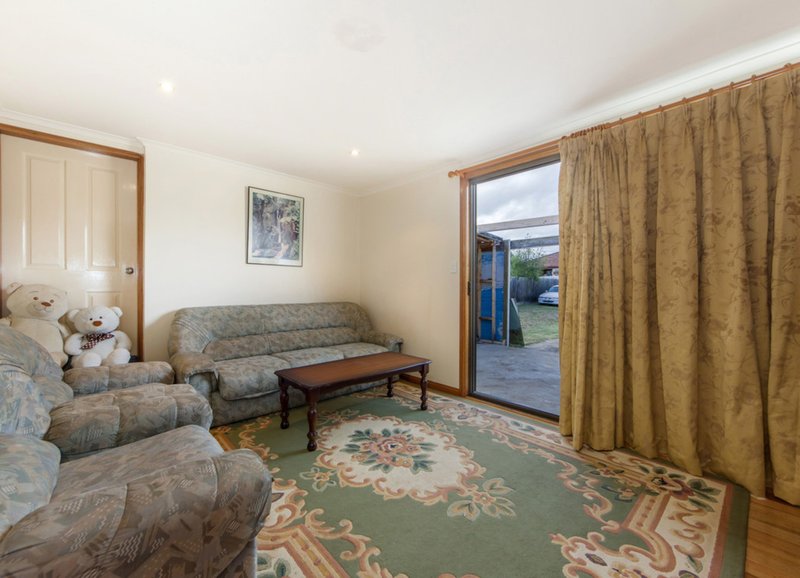 Photo - 52 Helen Street, St Albans VIC 3021 - Image 5