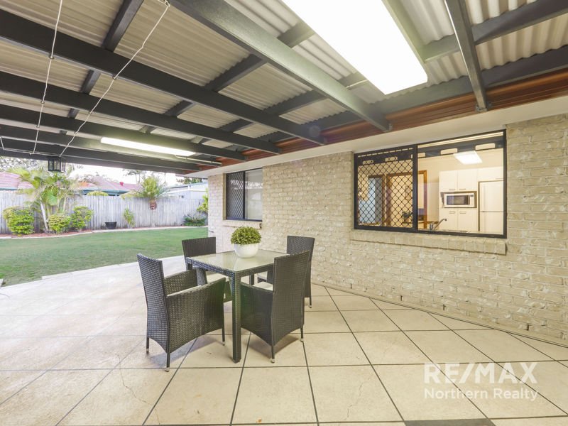 Photo - 52 Hillmont Cres , Morayfield QLD 4506 - Image 11