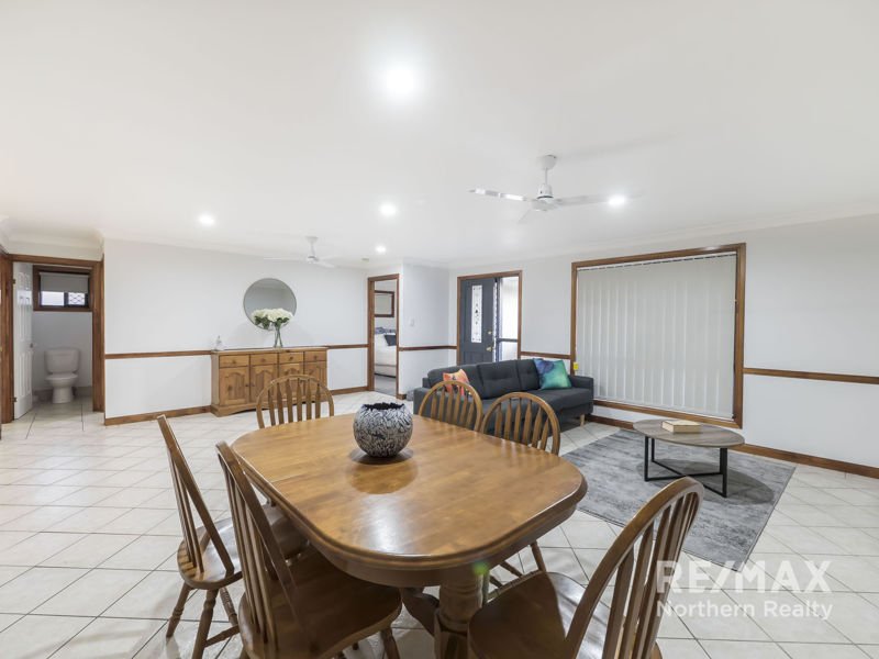 Photo - 52 Hillmont Cres , Morayfield QLD 4506 - Image 14