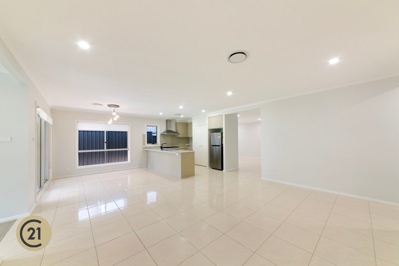 Photo - 52 Hillview Road, North Kellyville NSW 2155 - Image 2