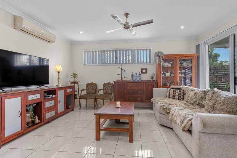 Photo - 52 Hinchinbrook Avenue, Fitzgibbon QLD 4018 - Image 4