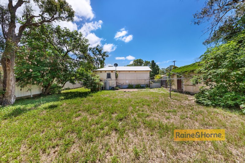 Photo - 52 Hobart Avenue, Umina Beach NSW 2257 - Image 4