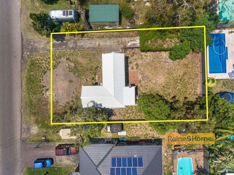 Photo - 52 Hobart Avenue, Umina Beach NSW 2257 - Image 6