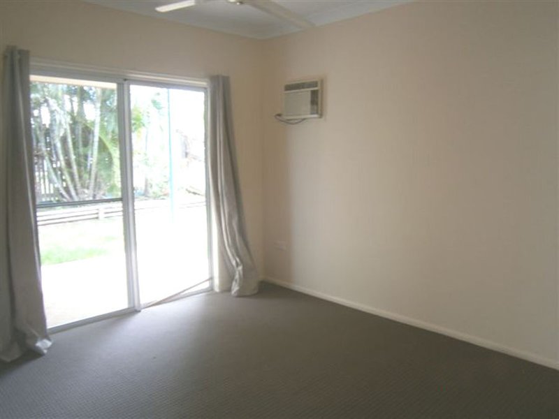 Photo - 52 Honeyeater Circuit, Douglas QLD 4814 - Image 6