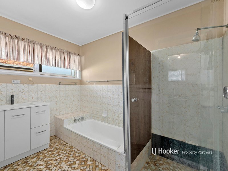 Photo - 52 Jacinda Street, Sunnybank QLD 4109 - Image 9