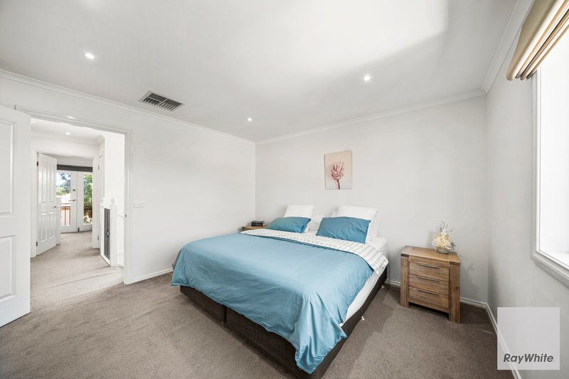 Photo - 52 Jade Way, Hillside VIC 3037 - Image 6