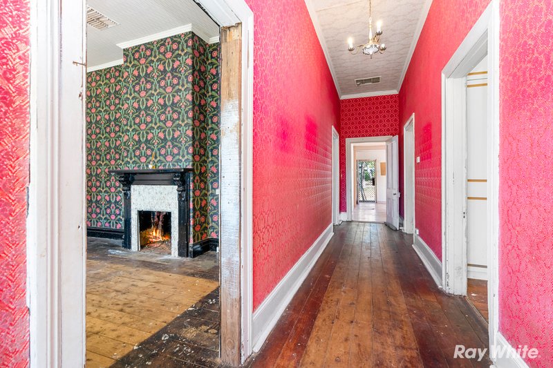 Photo - 52 Kemp Street, Junee NSW 2663 - Image 2