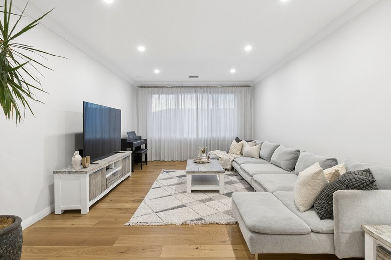 Photo - 52 Kenny Drive, Duncraig WA 6023 - Image 19