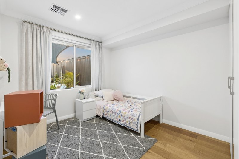 Photo - 52 Kenny Drive, Duncraig WA 6023 - Image 20