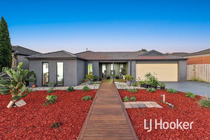 52 Kingdom Drive, Cranbourne VIC 3977