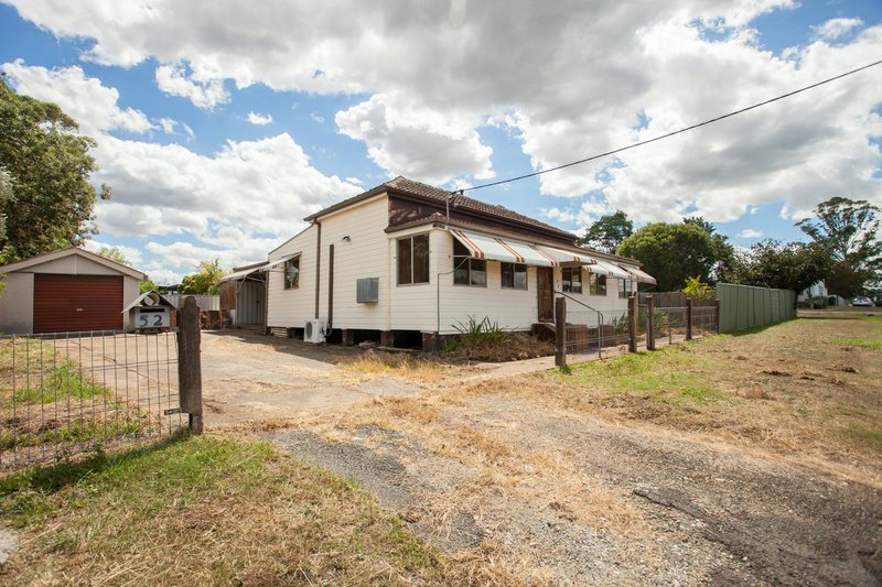 Photo - 52 Kline Street, Weston NSW 2326 - Image 2