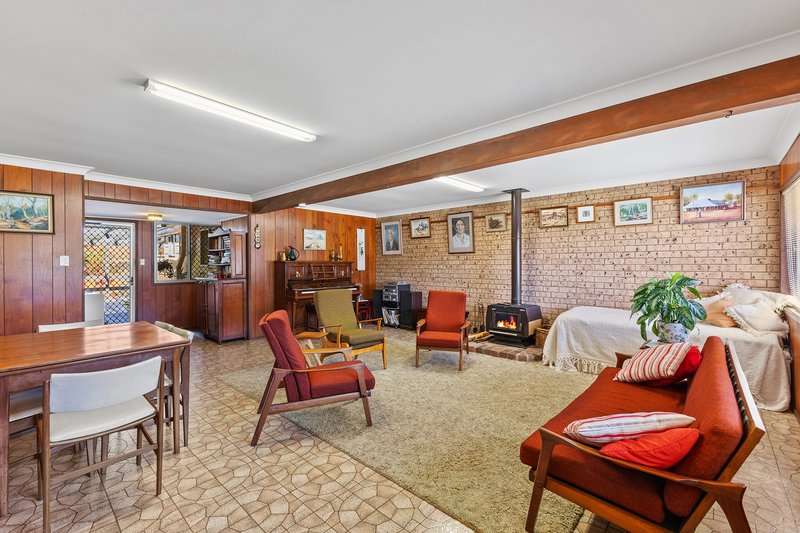 Photo - 52 Knockator Crescent, Centenary Heights QLD 4350 - Image 8