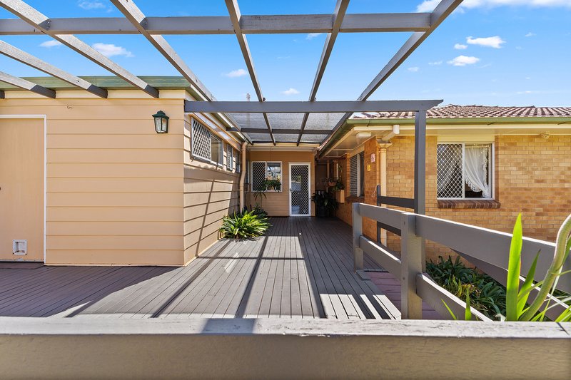 Photo - 52 Knockator Crescent, Centenary Heights QLD 4350 - Image 16