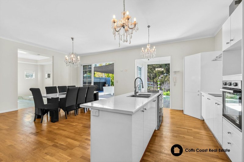 Photo - 52 Kumbaingeri Close, Moonee Beach NSW 2450 - Image 8