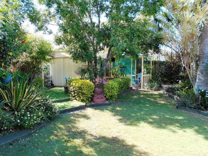 Photo - 52 Lachlan Crescent, Sandstone Point QLD 4511 - Image 16