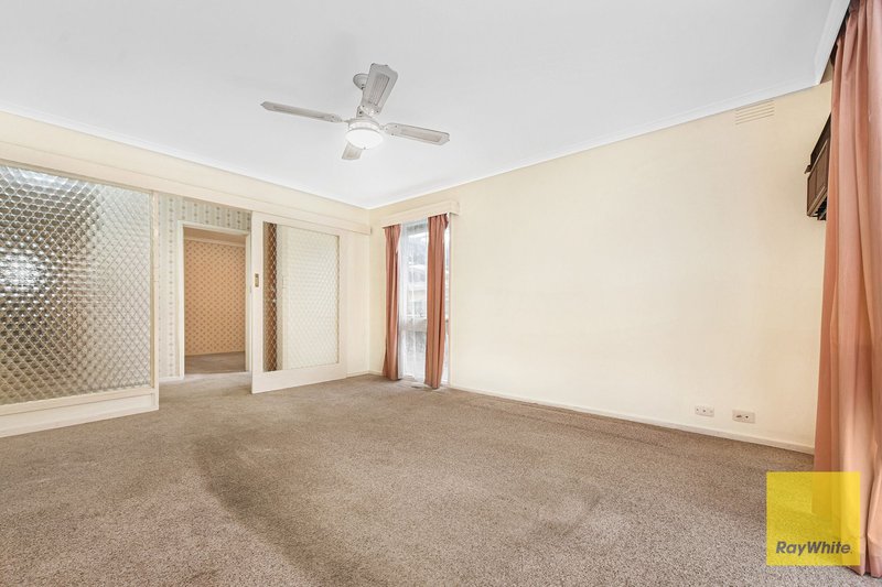 Photo - 52 Laemmle Street, Dandenong North VIC 3175 - Image 2