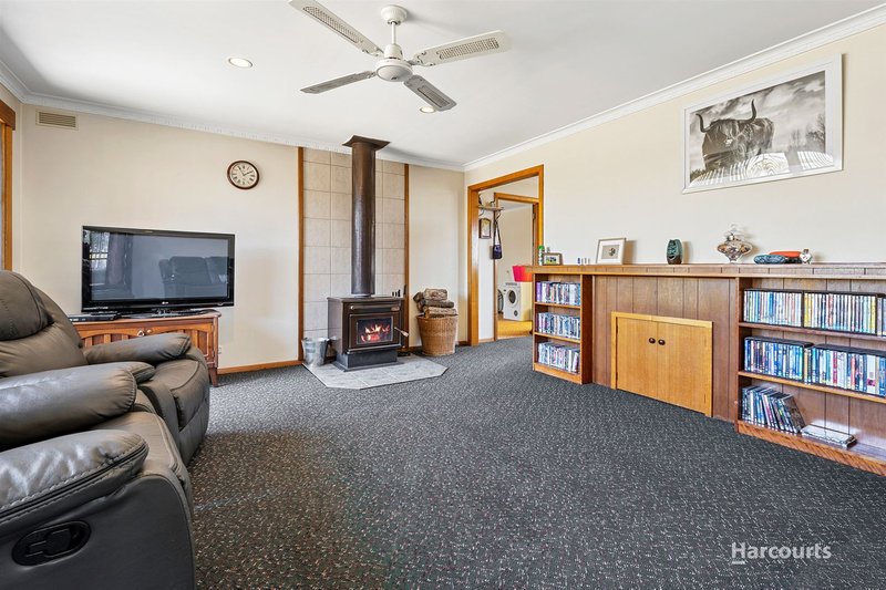 Photo - 52 Leighlands Avenue, Ulverstone TAS 7315 - Image 5