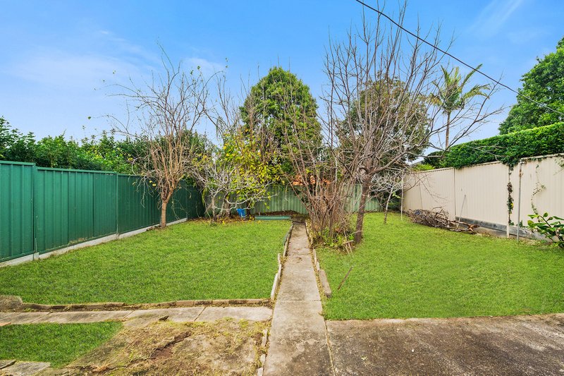 Photo - 52 Links Avenue, Concord NSW 2137 - Image 3