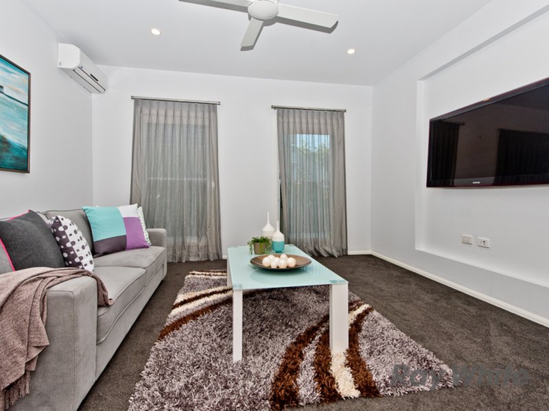 Photo - 52 Lower Brighton Terrace, Sandgate QLD 4017 - Image 12