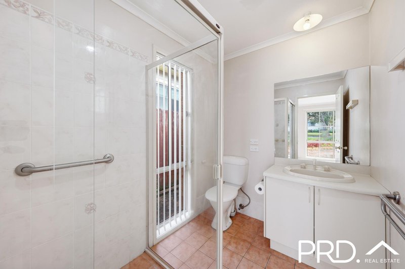 Photo - 52 Lucas Road, East Hills NSW 2213 - Image 4